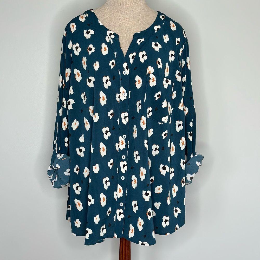 Skies are Blue Women's Curvy Split Neck Print Long Sleeve Blouse Size 3X Curvy